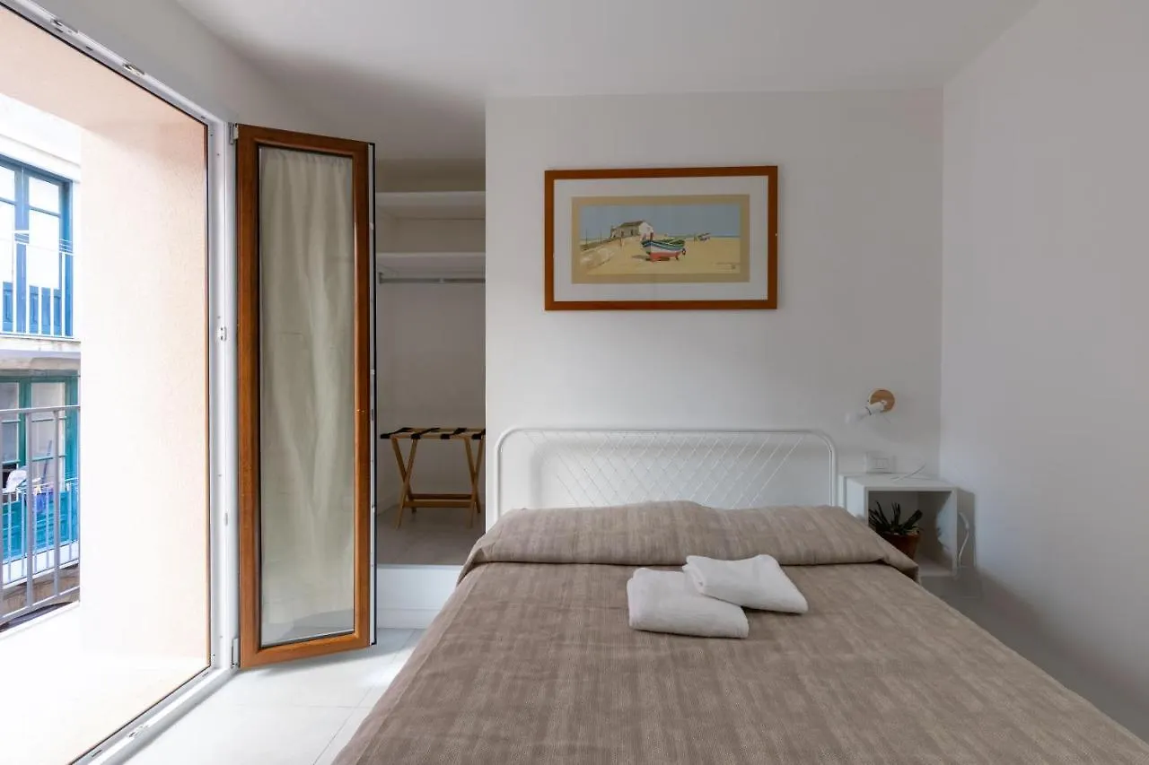 Cefalu Golfo 75 Apartment Italy